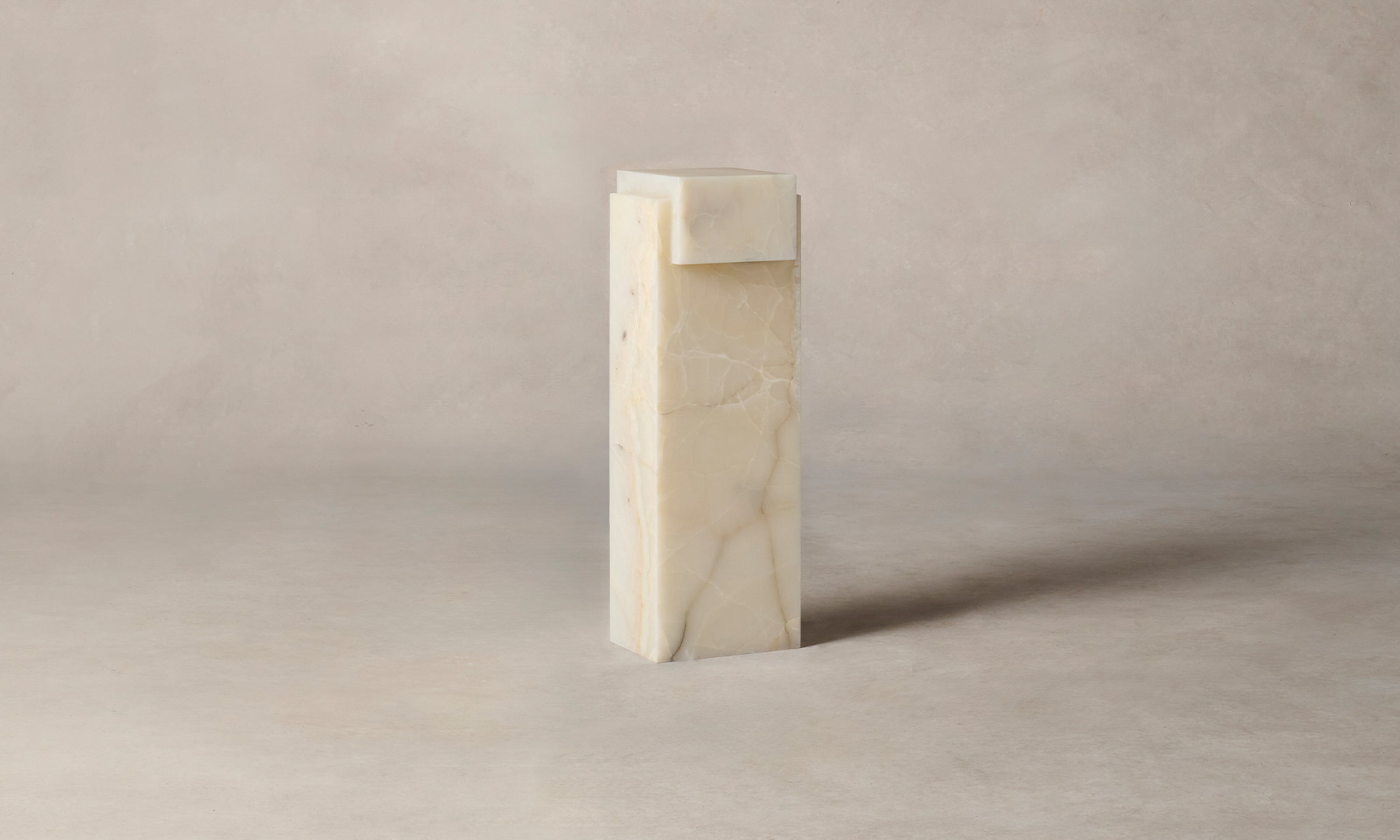 basel white onyx plinth